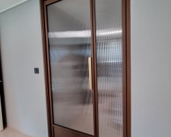 우드비대칭 양개도어